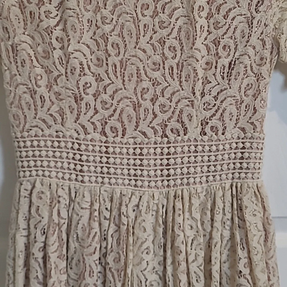Darling Cream Dress - Picture 3 of 7